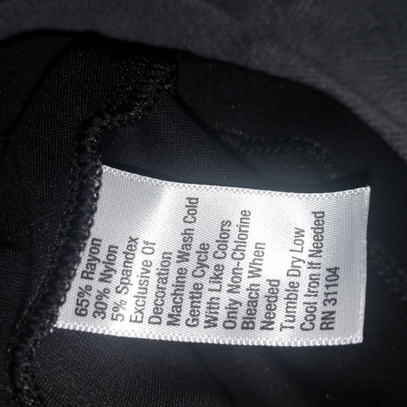 Women's Flowy Petite Shirt - The Limited - Picture 7 of 7